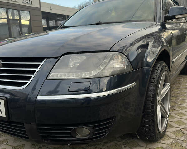 Синий Фольксваген Пассат, объемом двигателя 1.9 л и пробегом 381 тыс. км за 4150 $, фото 1 на Automoto.ua