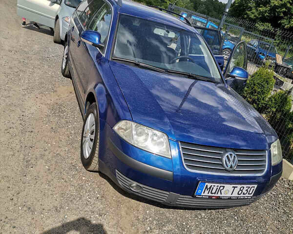 Синий Фольксваген Пассат, объемом двигателя 1.9 л и пробегом 287 тыс. км за 3100 $, фото 1 на Automoto.ua