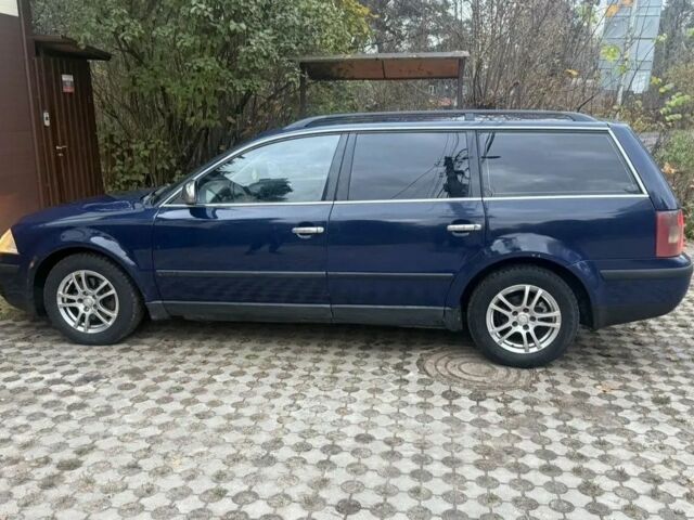 Фольксваген Пассат 2004 в Прилуках на Automoto.ua Синий Фольксваген Пассат, объемом двигателя 1.9 л и пробегом 229 тыс. км за 2600 $, фото 1 на Automoto.ua