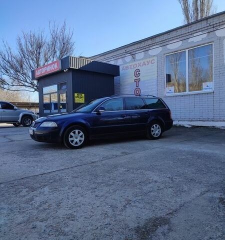 Синій Фольксваген Пассат, об'ємом двигуна 1.6 л та пробігом 322 тис. км за 5500 $, фото 1 на Automoto.ua