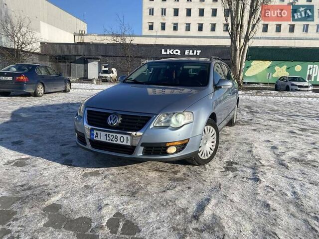 Синий Фольксваген Пассат, объемом двигателя 1.6 л и пробегом 261 тыс. км за 6500 $, фото 1 на Automoto.ua