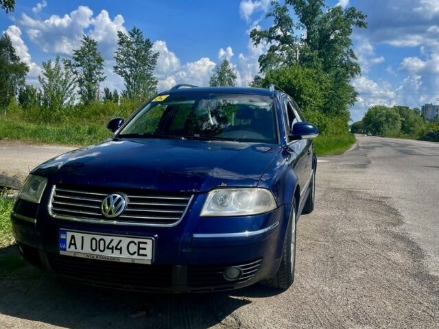 Синий Фольксваген Пассат, объемом двигателя 1.8 л и пробегом 315 тыс. км за 2500 $, фото 1 на Automoto.ua