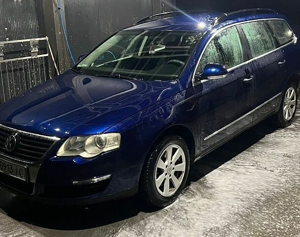 Синій Фольксваген Пассат, об'ємом двигуна 1.97 л та пробігом 350 тис. км за 4300 $, фото 1 на Automoto.ua