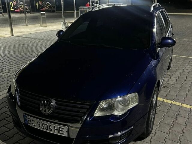 Синій Фольксваген Пассат, об'ємом двигуна 2 л та пробігом 267 тис. км за 6000 $, фото 1 на Automoto.ua