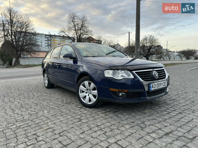 Синій Фольксваген Пассат, об'ємом двигуна 2 л та пробігом 322 тис. км за 5500 $, фото 1 на Automoto.ua