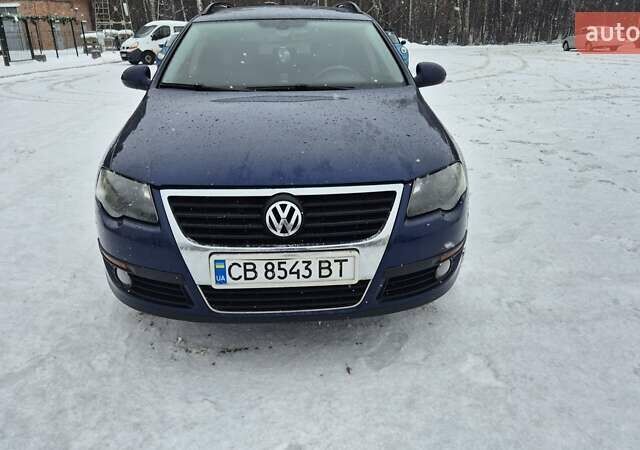 Синий Фольксваген Пассат, объемом двигателя 2 л и пробегом 316 тыс. км за 6000 $, фото 1 на Automoto.ua