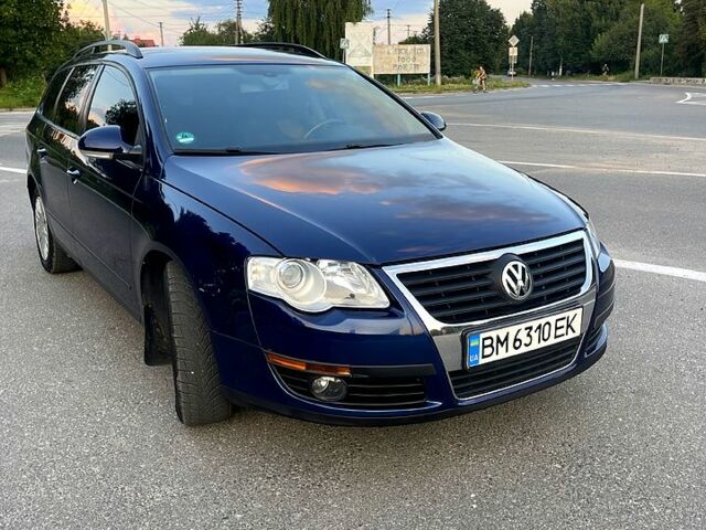 Синий Фольксваген Пассат, объемом двигателя 1.6 л и пробегом 220 тыс. км за 5850 $, фото 1 на Automoto.ua