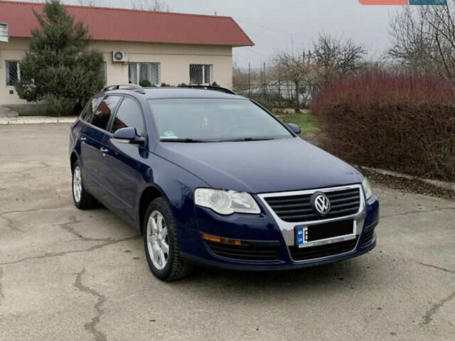 Синій Фольксваген Пассат, об'ємом двигуна 1.6 л та пробігом 269 тис. км за 5800 $, фото 1 на Automoto.ua