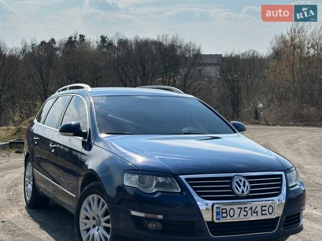 Синий Фольксваген Пассат, объемом двигателя 2 л и пробегом 295 тыс. км за 6500 $, фото 1 на Automoto.ua