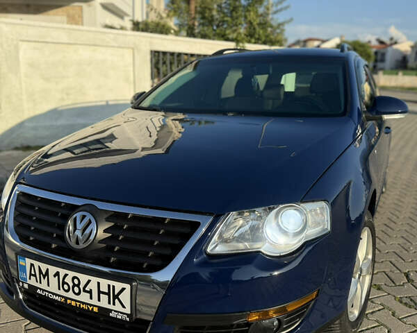 Синій Фольксваген Пассат, об'ємом двигуна 1.97 л та пробігом 325 тис. км за 5500 $, фото 1 на Automoto.ua