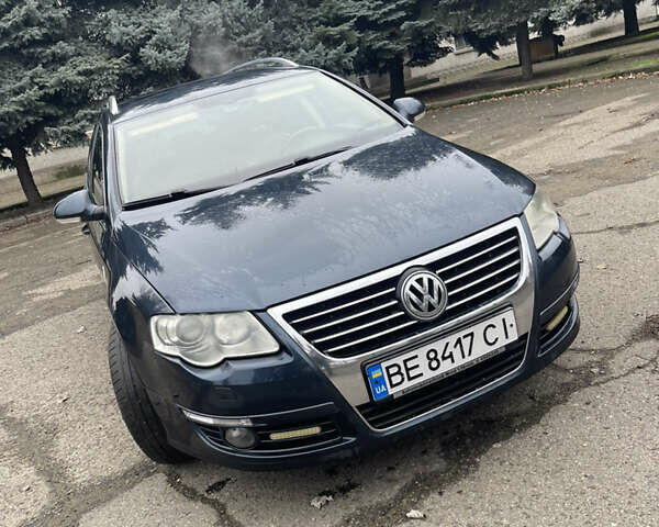Синий Фольксваген Пассат, объемом двигателя 2 л и пробегом 278 тыс. км за 5700 $, фото 1 на Automoto.ua