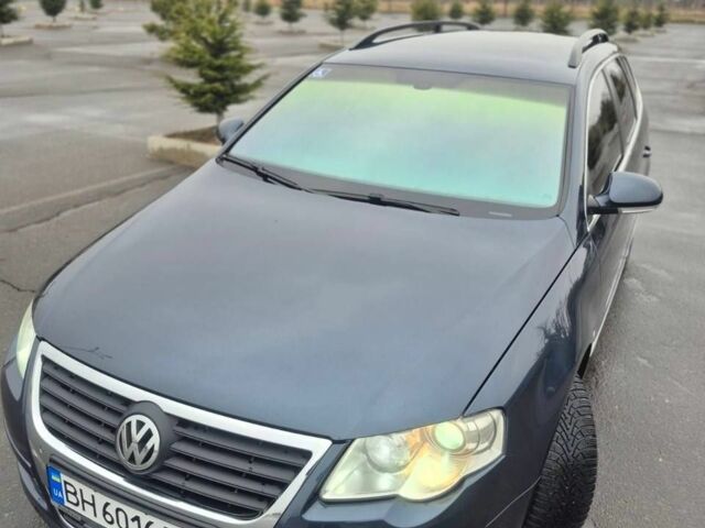 Синій Фольксваген Пассат, об'ємом двигуна 2 л та пробігом 230 тис. км за 6900 $, фото 1 на Automoto.ua