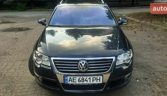 Синій Фольксваген Пассат, об'ємом двигуна 2 л та пробігом 279 тис. км за 10000 $, фото 1 на Automoto.ua