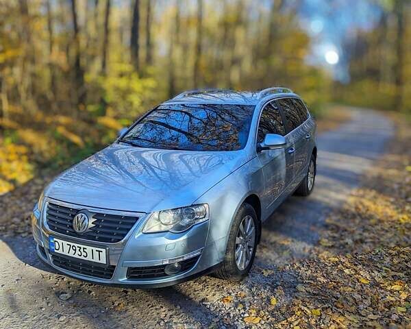 Синий Фольксваген Пассат, объемом двигателя 2 л и пробегом 308 тыс. км за 6800 $, фото 1 на Automoto.ua