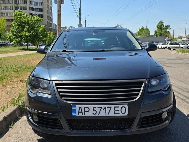 Синий Фольксваген Пассат, объемом двигателя 2 л и пробегом 361 тыс. км за 5900 $, фото 1 на Automoto.ua