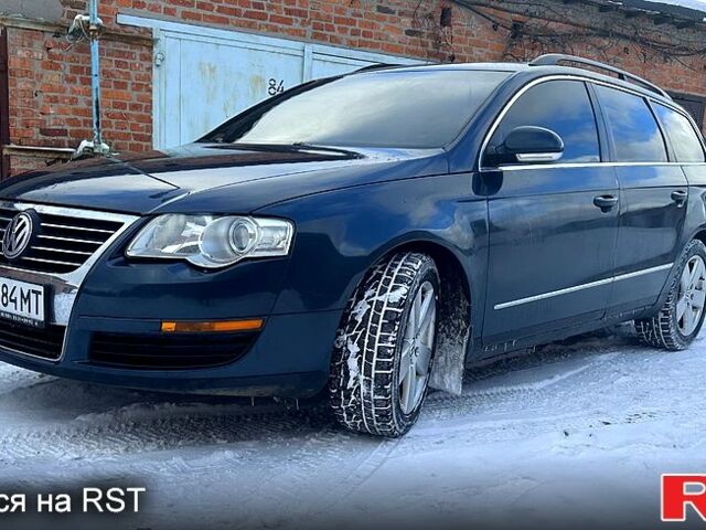 Синий Фольксваген Пассат, объемом двигателя 2 л и пробегом 231 тыс. км за 5600 $, фото 1 на Automoto.ua