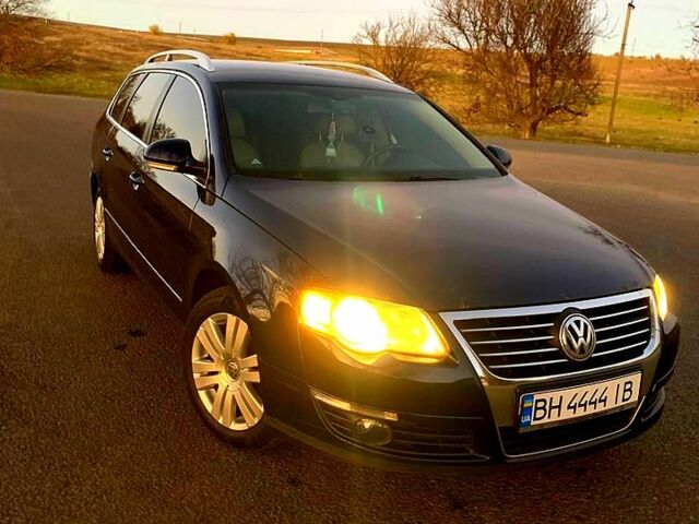 Синий Фольксваген Пассат, объемом двигателя 2 л и пробегом 330 тыс. км за 5200 $, фото 1 на Automoto.ua