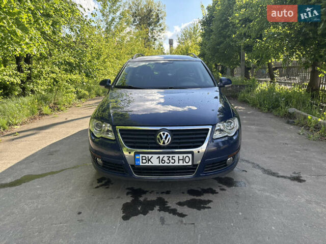 Синій Фольксваген Пассат, об'ємом двигуна 1.9 л та пробігом 346 тис. км за 5000 $, фото 1 на Automoto.ua