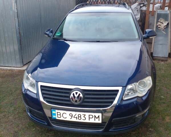 Синій Фольксваген Пассат, об'ємом двигуна 2 л та пробігом 208 тис. км за 6197 $, фото 1 на Automoto.ua