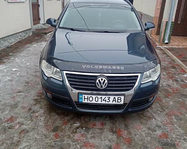 Синий Фольксваген Пассат, объемом двигателя 1.97 л и пробегом 390 тыс. км за 6000 $, фото 1 на Automoto.ua