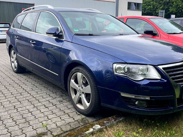 Синий Фольксваген Пассат, объемом двигателя 2 л и пробегом 270 тыс. км за 5500 $, фото 1 на Automoto.ua