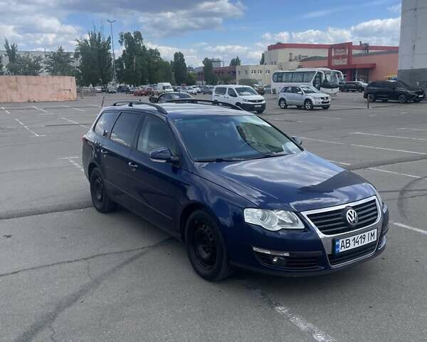 Синий Фольксваген Пассат, объемом двигателя 1.4 л и пробегом 255 тыс. км за 6300 $, фото 1 на Automoto.ua