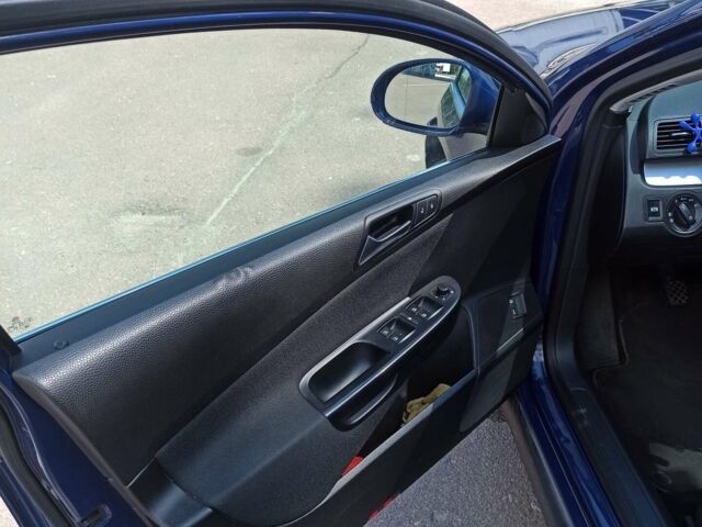 Синій Фольксваген Пассат, об'ємом двигуна 2 л та пробігом 344 тис. км за 6000 $, фото 1 на Automoto.ua