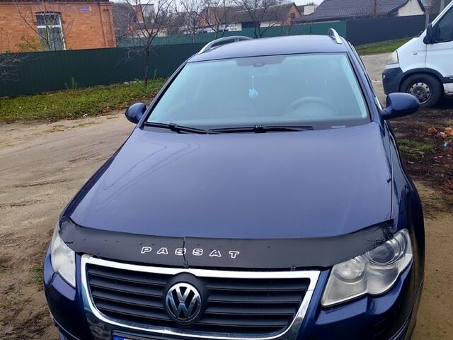 Синий Фольксваген Пассат, объемом двигателя 1.4 л и пробегом 179 тыс. км за 7100 $, фото 1 на Automoto.ua