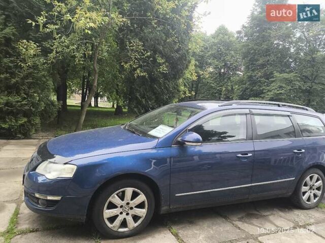 Синій Фольксваген Пассат, об'ємом двигуна 2 л та пробігом 276 тис. км за 7600 $, фото 1 на Automoto.ua