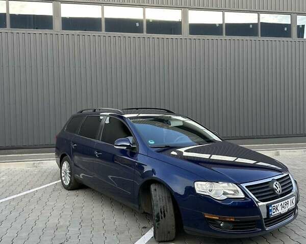 Синій Фольксваген Пассат, об'ємом двигуна 1.6 л та пробігом 271 тис. км за 7600 $, фото 1 на Automoto.ua