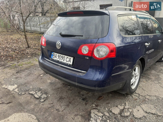 Синий Фольксваген Пассат, объемом двигателя 1.8 л и пробегом 287 тыс. км за 6500 $, фото 1 на Automoto.ua