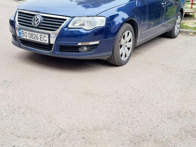 Синій Фольксваген Пассат, об'ємом двигуна 1.6 л та пробігом 345 тис. км за 6500 $, фото 1 на Automoto.ua