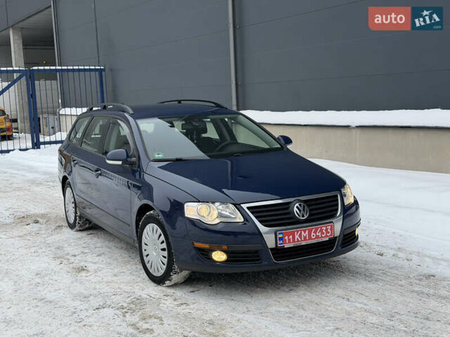 Синий Фольксваген Пассат, объемом двигателя 1.6 л и пробегом 178 тыс. км за 7700 $, фото 1 на Automoto.ua