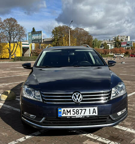 Синий Фольксваген Пассат, объемом двигателя 2 л и пробегом 256 тыс. км за 11800 $, фото 1 на Automoto.ua