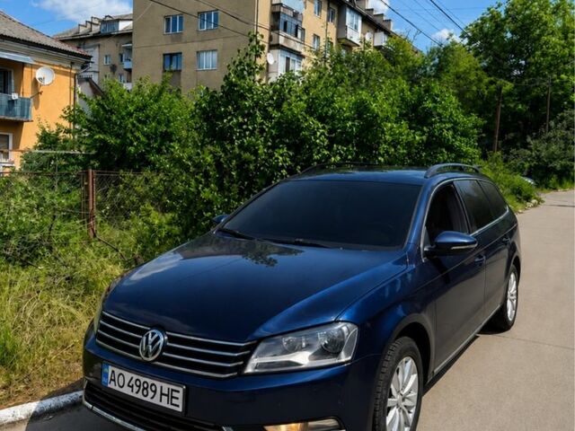 Синий Фольксваген Пассат, объемом двигателя 2 л и пробегом 310 тыс. км за 8193 $, фото 1 на Automoto.ua
