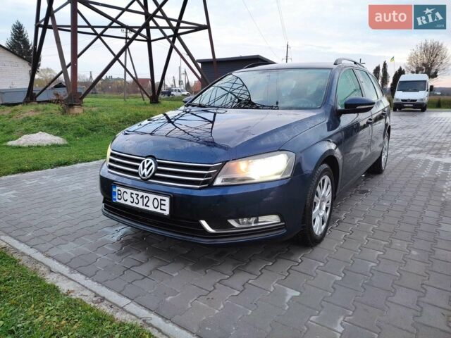 Синій Фольксваген Пассат, об'ємом двигуна 1.6 л та пробігом 217 тис. км за 9000 $, фото 1 на Automoto.ua