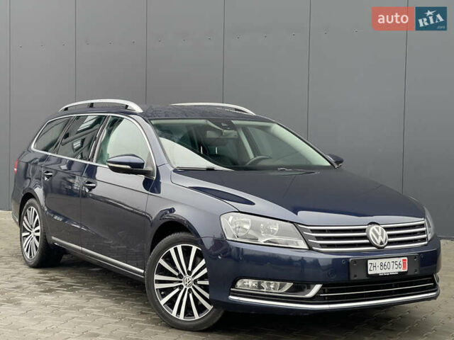 Синій Фольксваген Пассат, об'ємом двигуна 2 л та пробігом 225 тис. км за 13800 $, фото 1 на Automoto.ua