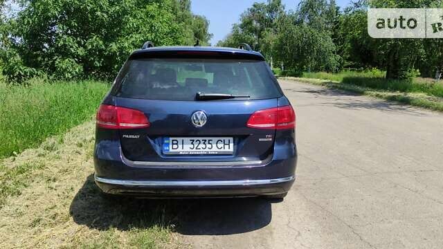 Синій Фольксваген Пассат, об'ємом двигуна 1.4 л та пробігом 215 тис. км за 10999 $, фото 1 на Automoto.ua