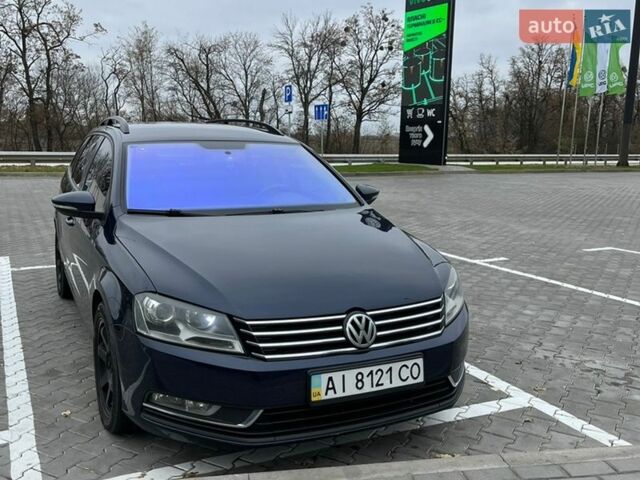 Синий Фольксваген Пассат, объемом двигателя 1.97 л и пробегом 332 тыс. км за 11000 $, фото 1 на Automoto.ua