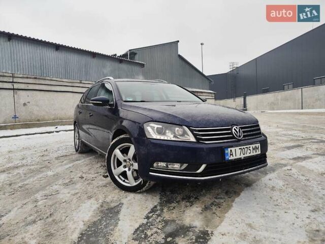 Синий Фольксваген Пассат, объемом двигателя 2 л и пробегом 245 тыс. км за 10999 $, фото 1 на Automoto.ua