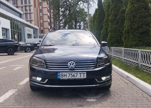 Синий Фольксваген Пассат, объемом двигателя 1.4 л и пробегом 195 тыс. км за 8700 $, фото 1 на Automoto.ua