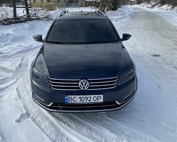 Синий Фольксваген Пассат, объемом двигателя 1.97 л и пробегом 282 тыс. км за 12150 $, фото 1 на Automoto.ua