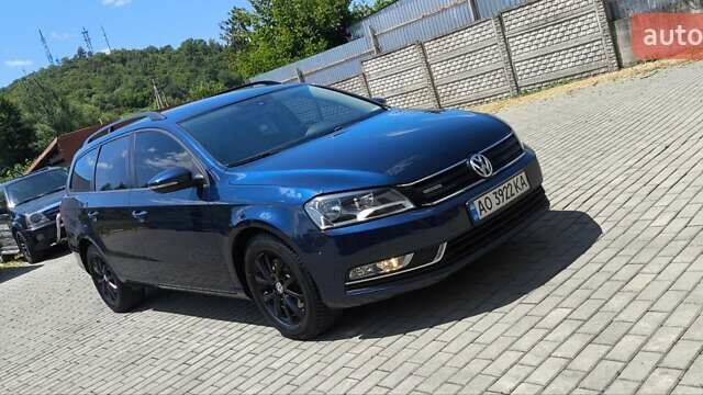 Синий Фольксваген Пассат, объемом двигателя 1.6 л и пробегом 279 тыс. км за 8700 $, фото 1 на Automoto.ua