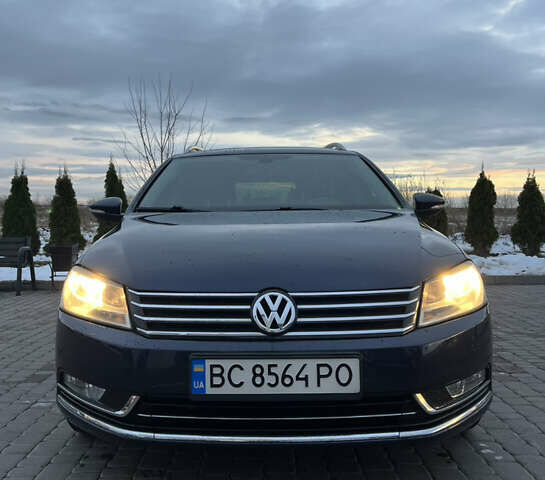 Синій Фольксваген Пассат, об'ємом двигуна 1.6 л та пробігом 274 тис. км за 12500 $, фото 1 на Automoto.ua