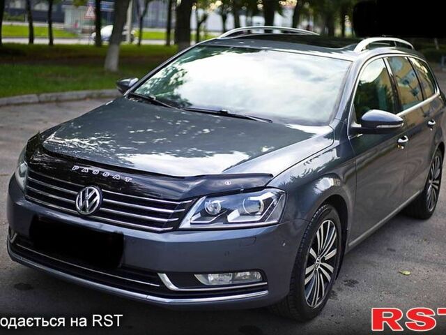 Синий Фольксваген Пассат, объемом двигателя 1.6 л и пробегом 230 тыс. км за 12000 $, фото 1 на Automoto.ua