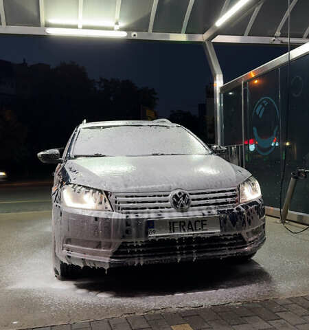 Синий Фольксваген Пассат, объемом двигателя 1.97 л и пробегом 288 тыс. км за 12300 $, фото 1 на Automoto.ua