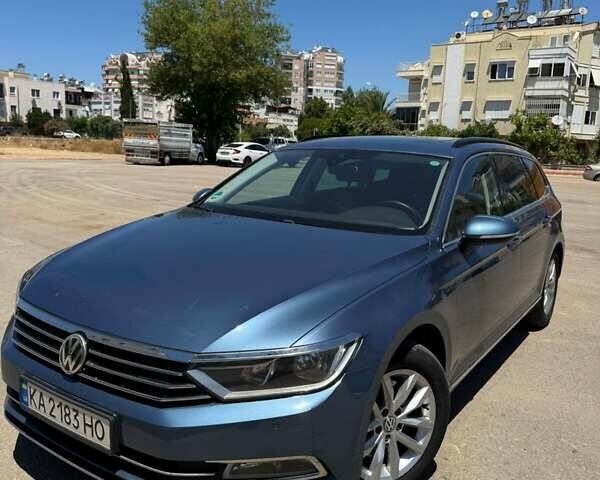 Синій Фольксваген Пассат, об'ємом двигуна 1.6 л та пробігом 307 тис. км за 11999 $, фото 1 на Automoto.ua