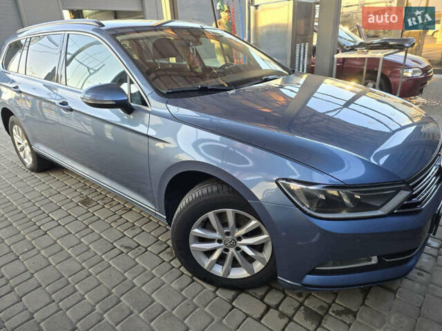 Синій Фольксваген Пассат, об'ємом двигуна 1.97 л та пробігом 300 тис. км за 13500 $, фото 1 на Automoto.ua
