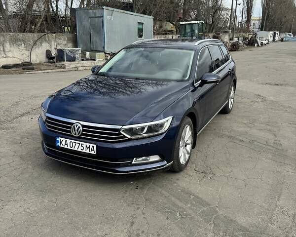 Синий Фольксваген Пассат, объемом двигателя 1.97 л и пробегом 278 тыс. км за 15900 $, фото 1 на Automoto.ua