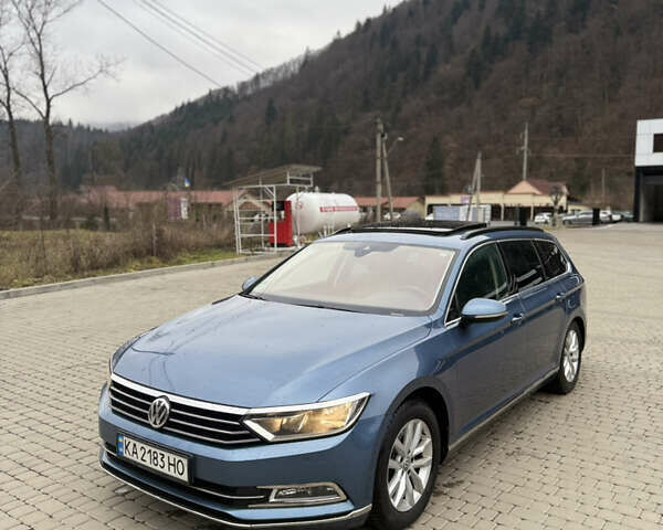 Синий Фольксваген Пассат, объемом двигателя 1.6 л и пробегом 315 тыс. км за 11900 $, фото 1 на Automoto.ua